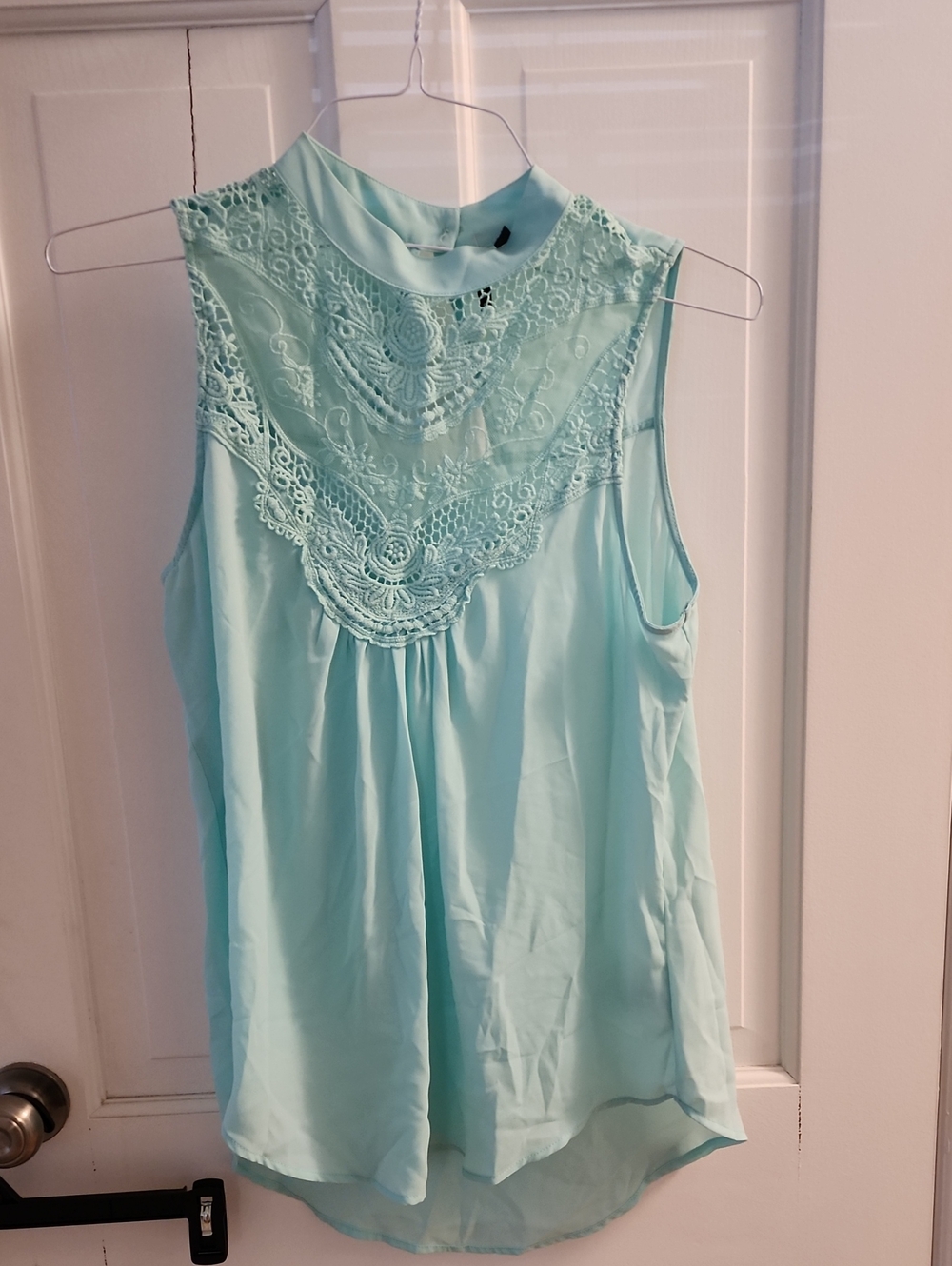 Sleeveless Crochet Tank Top - Mint